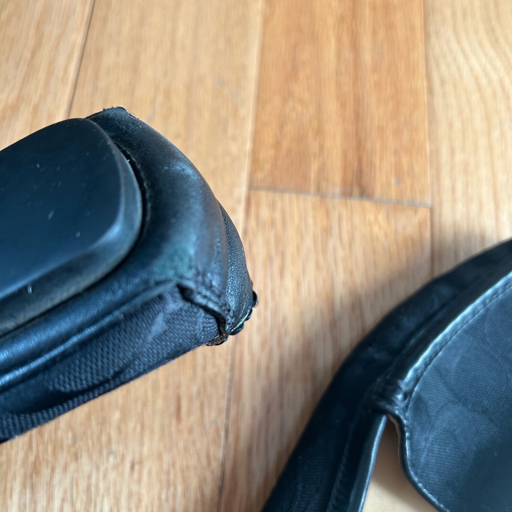 Coach Womwn’sBlack Loafers - Picture 3 of 7